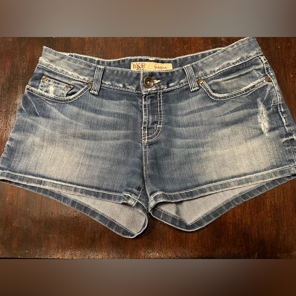 Women's denim BKE Sabrina shorts sz 30